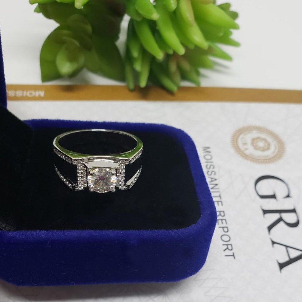 1 Carat Moissanite Men Engagement Ring 925 Sterling Silver Wedding Band D-FL